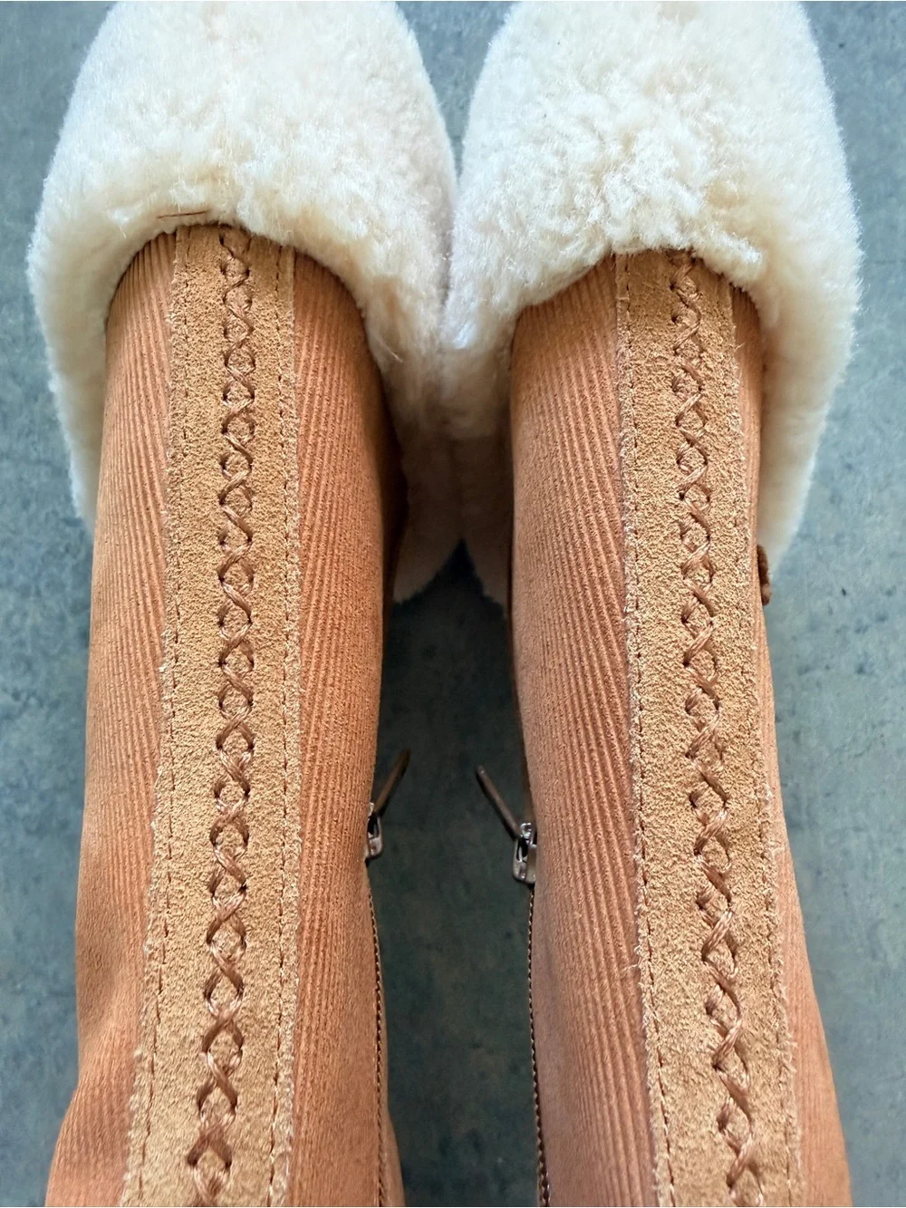 UGG Girls Tall Chestnut Shearling Boots Pink Sole Heart Charm Size 3
